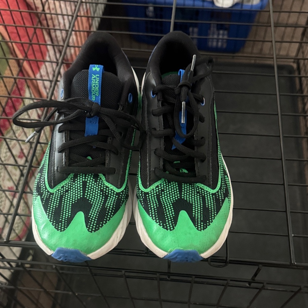 Under Armour Kids Black and Green Sneakers